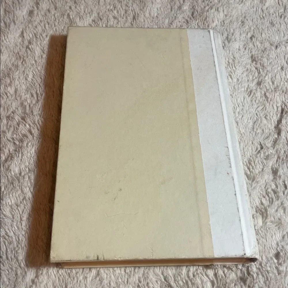 Finding Me Hardcover Book by Michelle Knight